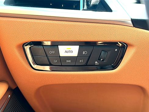 New 2026 BMW 330i Sedan w/ M Sport Package RWD image 26