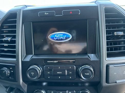 Used 2020 Ford F250 XL w/ Power Equipment Group RWD image 19
