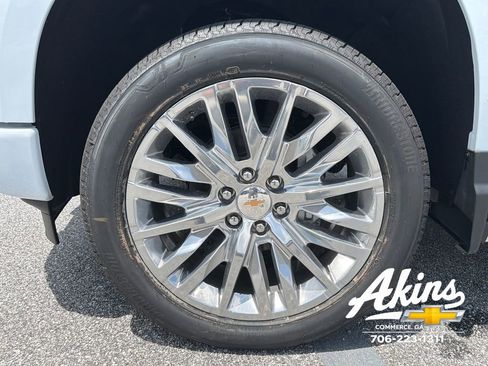 New 2026 Chevrolet Silverado 1500 High Country AWD/4WD image 12