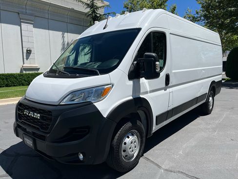 Used 2023 RAM ProMaster 3500 w/ Driver Convenience Group FWD image 3