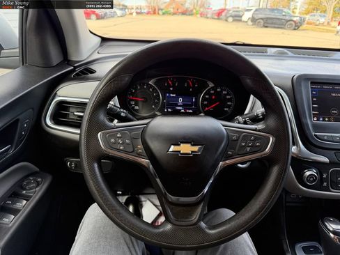 Used 2020 Chevrolet Equinox LT AWD/4WD image 18