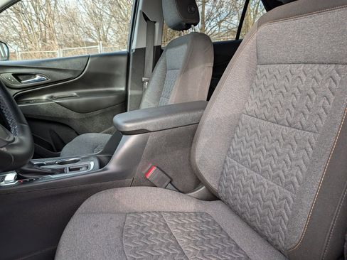 Used 2024 Chevrolet Equinox LT image 17