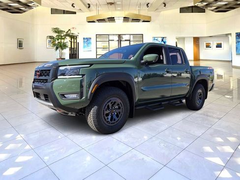 New 2026 Nissan Frontier PRO-4X w/ Pro-4x Convenience Package image 2