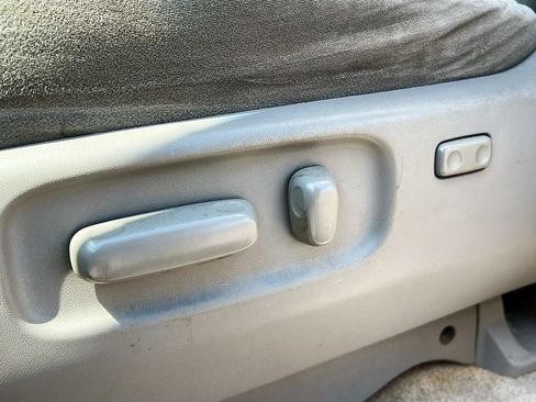 Used 2007 Toyota Sienna FWD image 17