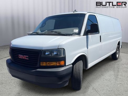 Used 2023 GMC Savana 2500 Extended RWD image 1