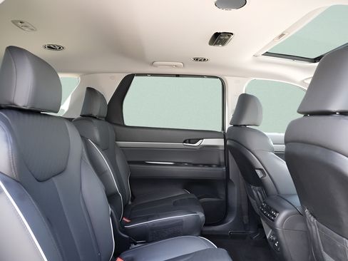 Used 2025 Hyundai Palisade SEL AWD/4WD image 17