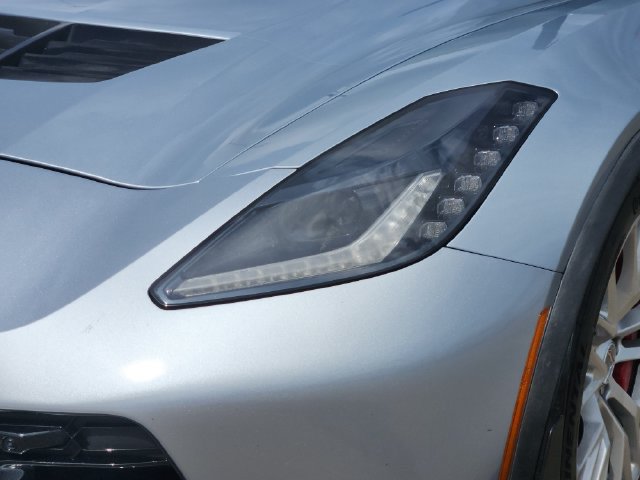 Used 2017 Chevrolet Corvette Z06 RWD image 9