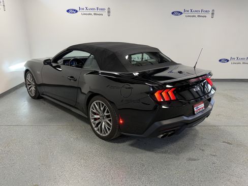Used 2025 Ford Mustang GT Premium RWD image 34
