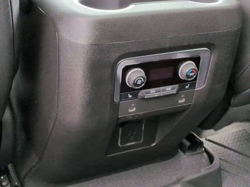 Used 2022 Chevrolet Suburban RST w/ Luxury Package AWD/4WD image 23