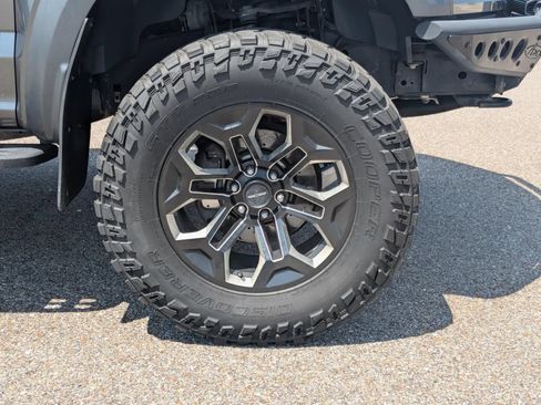 Used 2019 Ford F150 Raptor w/ Equipment Group 802A Luxury AWD/4WD image 58