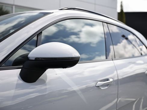 New 2025 Porsche Macan Electric image 12