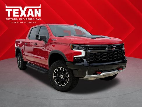 Used 2025 Chevrolet Silverado 1500 ZR2 w/ Technology Package AWD/4WD image 1