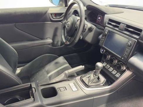 Used 2022 Toyota GR86 Premium image 12