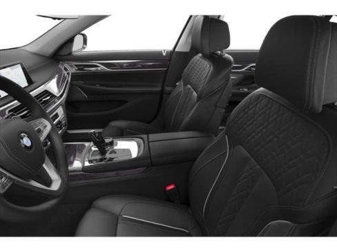 Used 2019 BMW 750i xDrive w/ Luxury Rear Seating Package AWD/4WD image 12