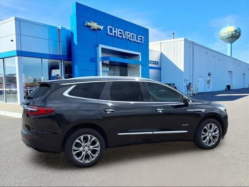 Used 2021 Buick Enclave Avenir image 3