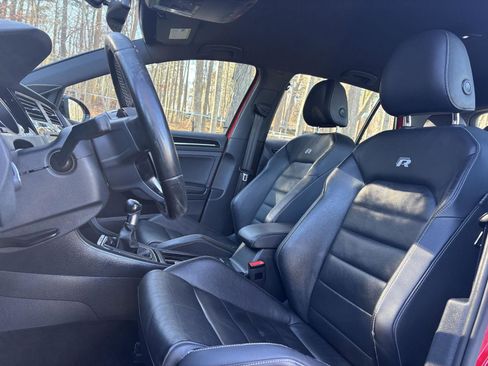 Used 2016 Volkswagen Golf R 4-Door image 7