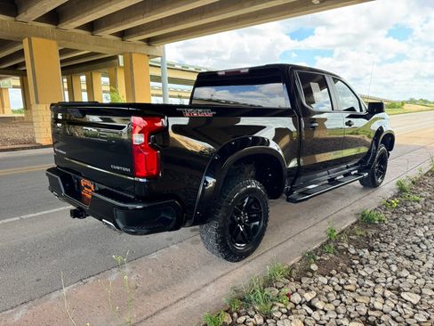 Used 2021 Chevrolet Silverado 1500 Custom Trail Boss w/ Safety Confidence Package AWD/4WD image 3