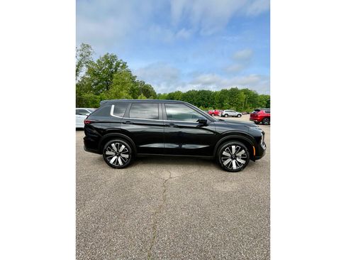 New 2026 Mitsubishi Outlander SE FWD image 5