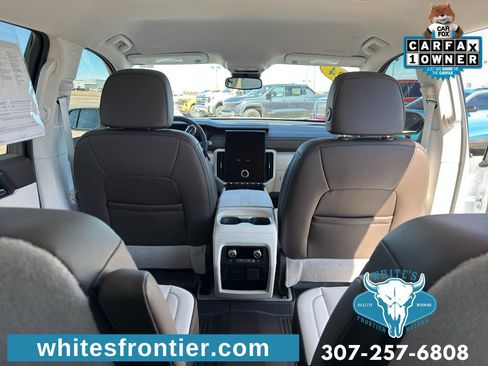 Certified 2024 GMC Acadia Denali image 12