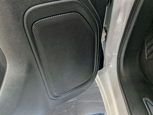 Used 2021 GMC Sierra 1500 Elevation image 16