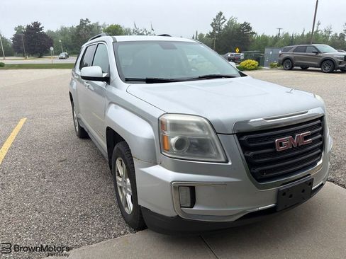 Used 2016 GMC Terrain SLE AWD/4WD image 1