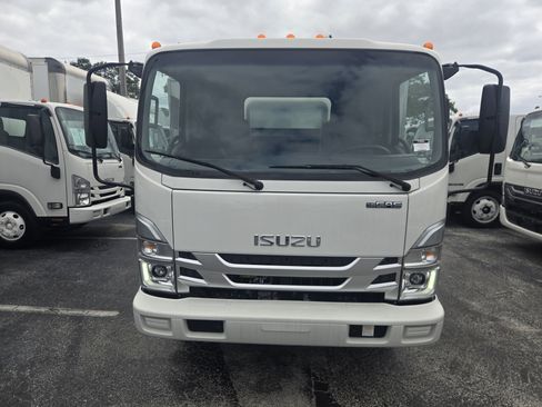 New 2026 Isuzu NPR RWD image 3
