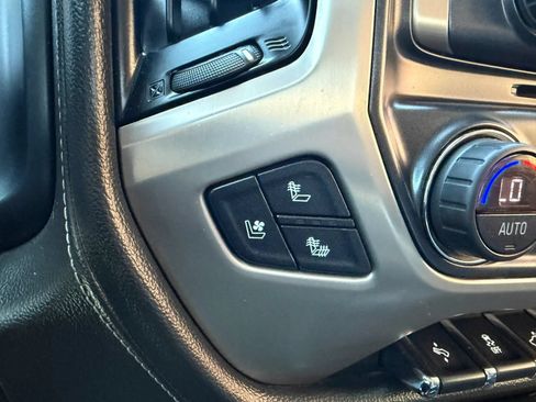 Used 2019 GMC Sierra 2500 Denali w/ Duramax Plus Package AWD/4WD image 20