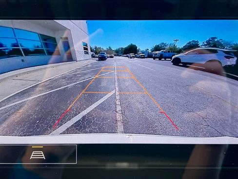 Used 2024 Chevrolet Malibu LT image 7