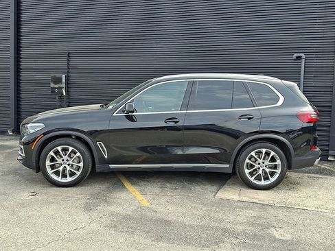 Used 2022 BMW X5 xDrive40i w/ Premium Package AWD/4WD image 2