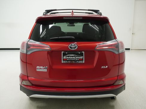 Used 2017 Toyota RAV4 XLE w/ Plus Special Value Package FWD image 5