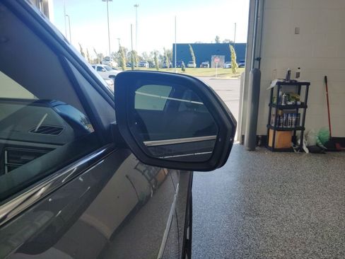 New 2026 Volkswagen Atlas Cross Sport SE image 24