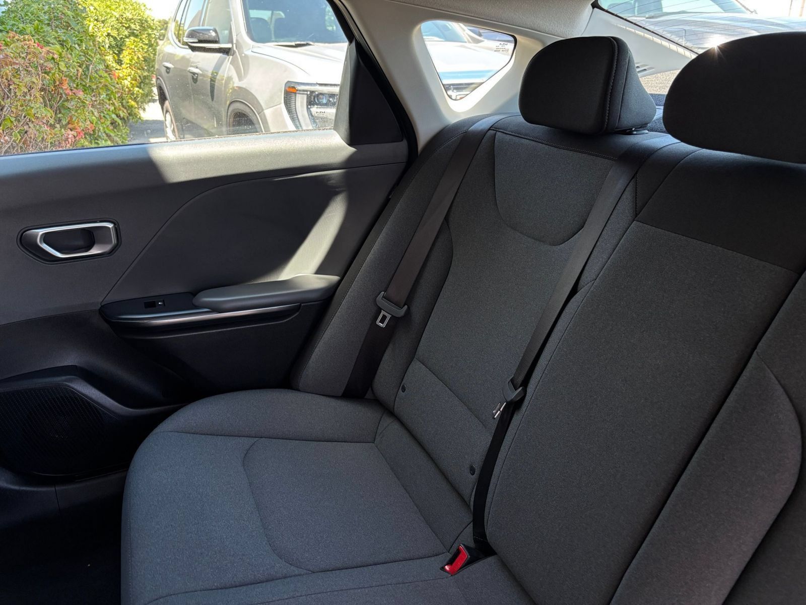 Used 2025 Kia K4 FWD image 38