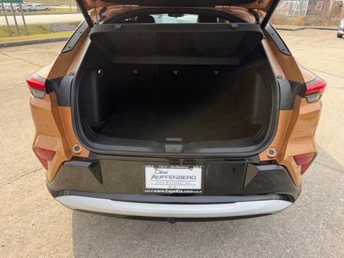 Used 2024 Buick Envista Sport Touring w/ Convenience I Package image 4