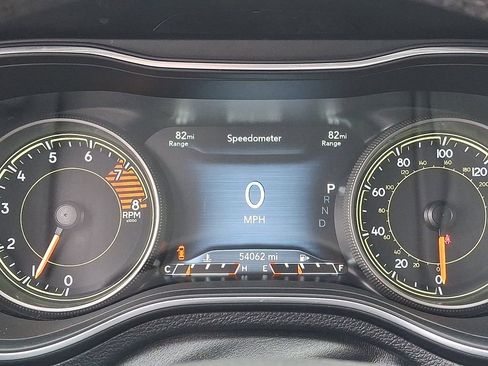 Used 2022 Jeep Cherokee Trailhawk image 20