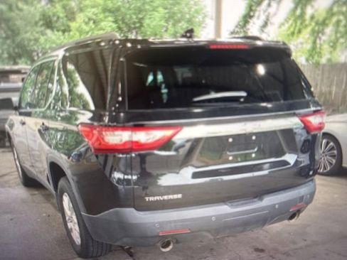 Used 2019 Chevrolet Traverse LT FWD image 6