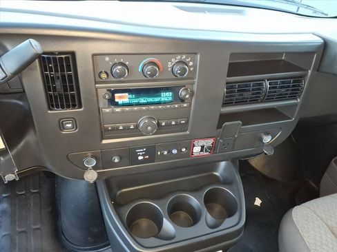 New 2025 Chevrolet Express 2500 Work Van w/ Driver Convenience Package image 19