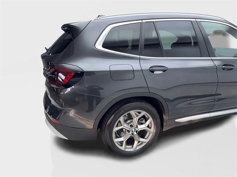 Used 2024 BMW X3 xDrive30i w/ Convenience Package image 16