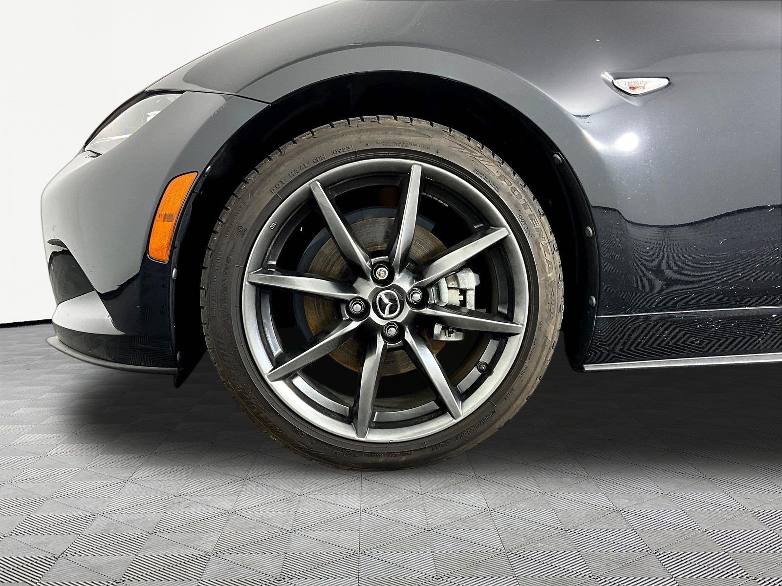 Used 2023 MAZDA MX-5 Miata Grand Touring RWD image 24
