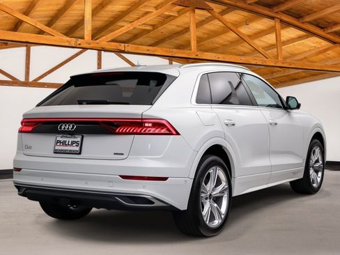 Used 2023 Audi Q8 Premium Plus w/ Premium Plus Package AWD/4WD image 5