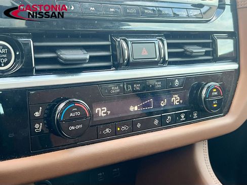 Used 2024 Nissan Pathfinder Platinum w/ Cargo Package image 21