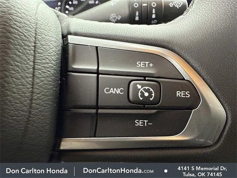 Used 2024 Jeep Compass Latitude image 24