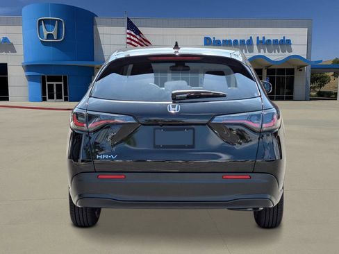 New 2027 Honda HR-V LX image 3