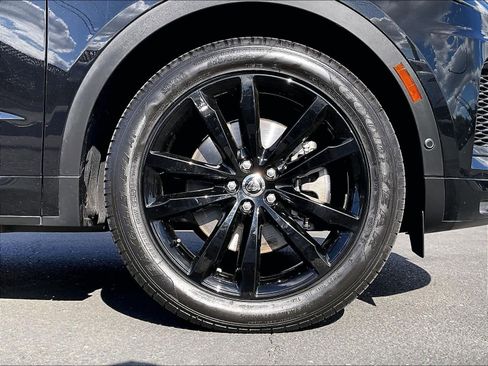 Used 2024 Jaguar E-PACE R-Dynamic SE image 11