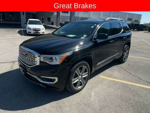 Used 2017 GMC Acadia Denali w/ Technology Package AWD/4WD image 4