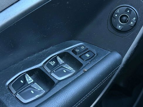 Used 2018 Hyundai Santa Fe Sport image 23