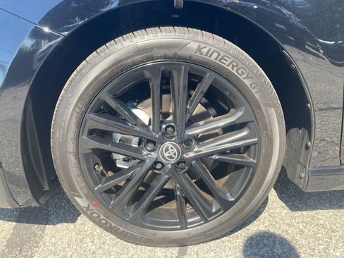 New 2025 Toyota Camry SE image 10