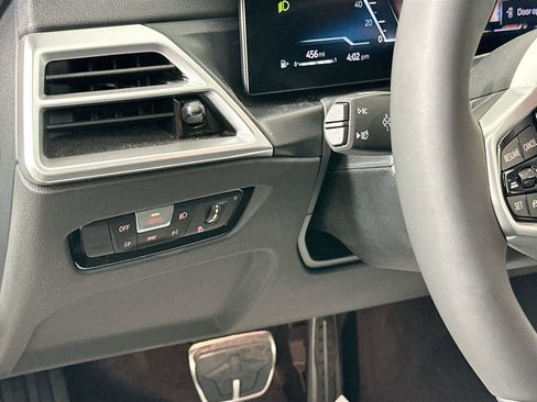 New 2026 BMW 430i 430i w/ M Sport Package image 10