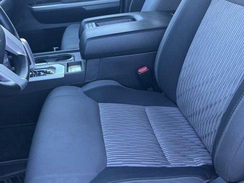 Used 2017 Toyota Tundra SR5 image 12