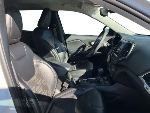 Used 2022 Jeep Cherokee Latitude image 15