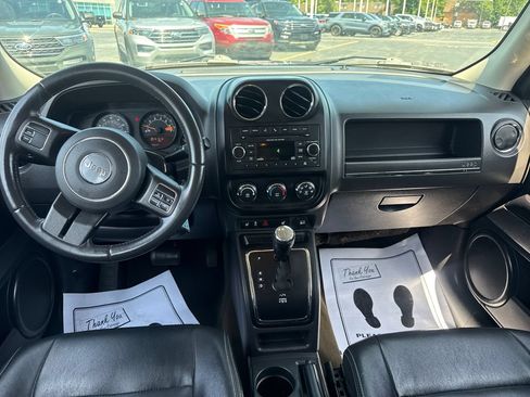 Used 2016 Jeep Patriot High Altitude AWD/4WD image 15